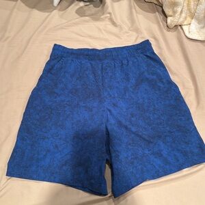 Men’s small Lululemon shorts.